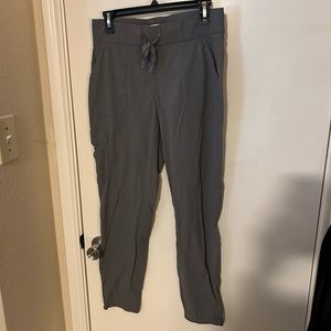 sz Medium Columbia athletic/work pant
